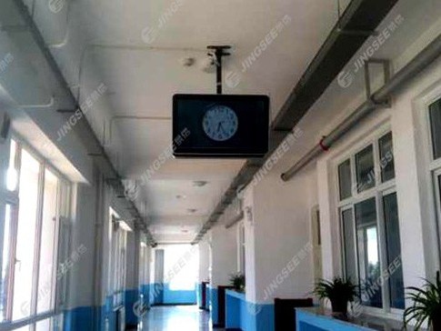 宁夏银川市滨河中学32寸悬挂式广告机